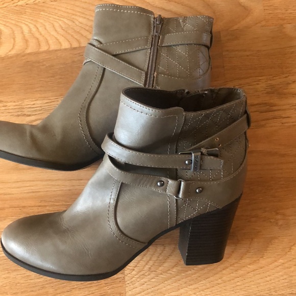 Unisa Ankle Boots size 10 - Picture 2 of 6